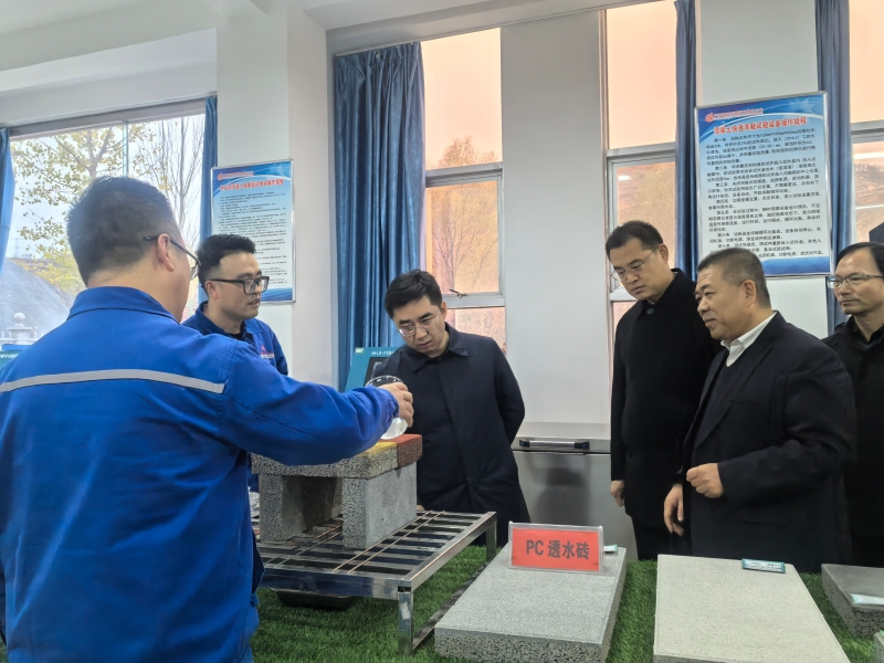 古小冬督導(dǎo)調(diào)研工業(yè)經(jīng)濟(jì)運(yùn)行與城市生活垃圾經(jīng)營服務(wù)工作